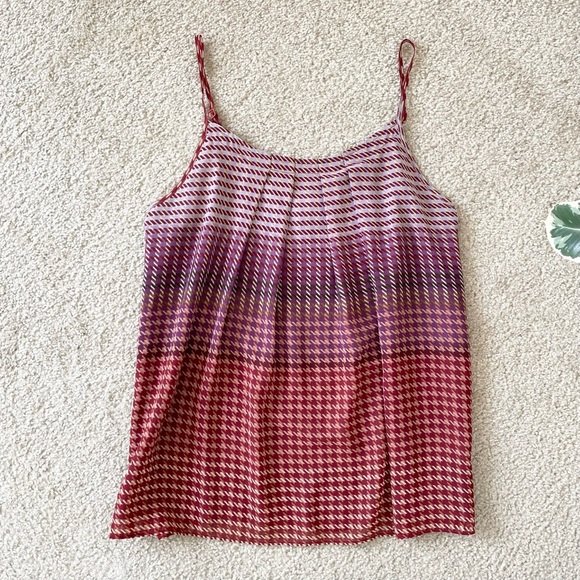 🎃CAbi Houndstooth Colorful Sheer Pleated Tank Top - Picture 5 of 10